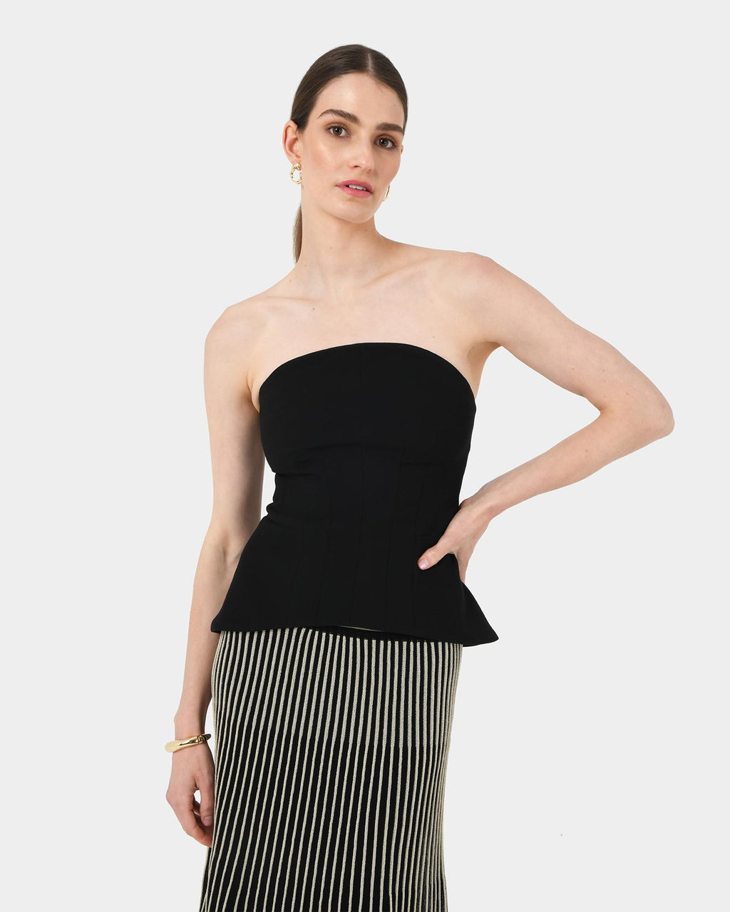 Veya Panel Bodice in black — close-up view