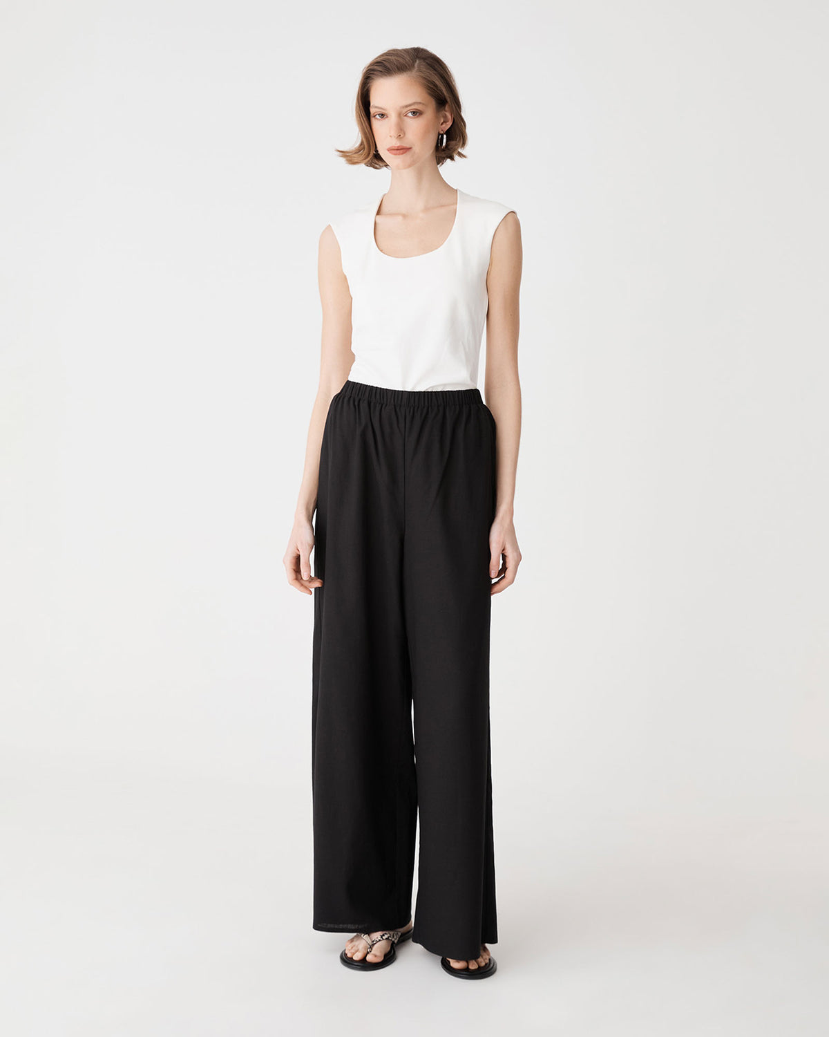 Jazie Tencel Linen Pants in black — full-length view 2